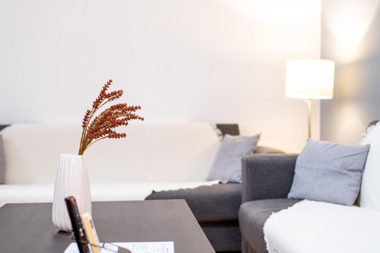 Aelia Apartment Луца Экстерьер фото